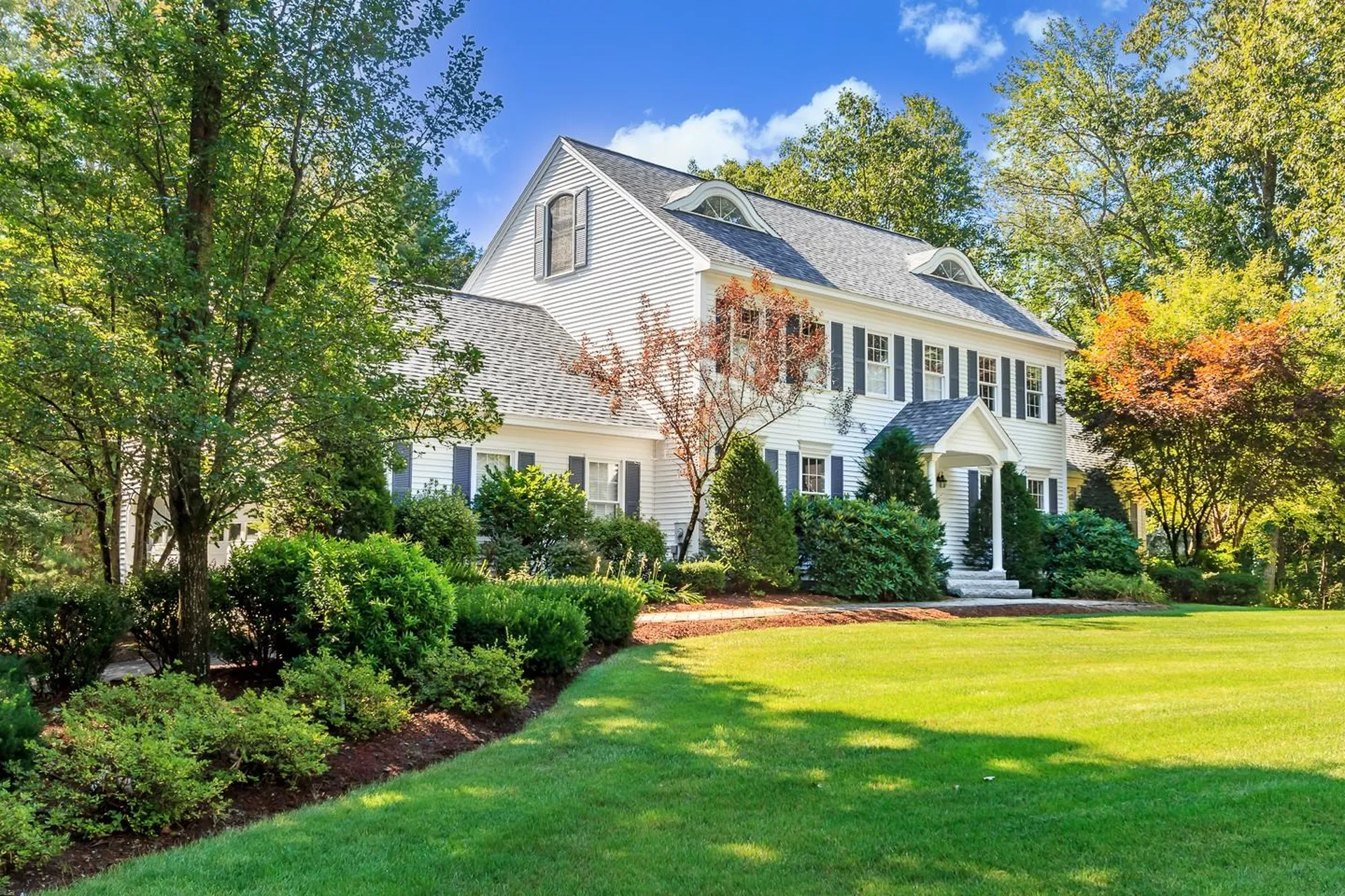 13 Woodbine Drive Londonderry NH 03053