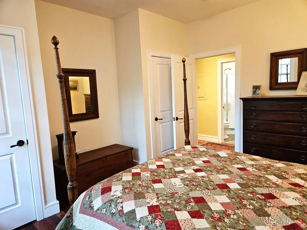 70 Maple Street Middlebury VT 05753