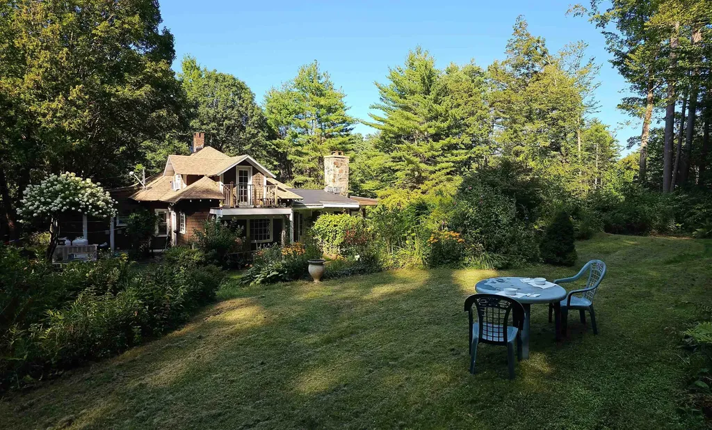 11 Culbertson Drive Brattleboro VT 05301