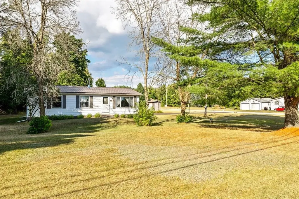 19 Thak Boulevard Highgate VT 05459