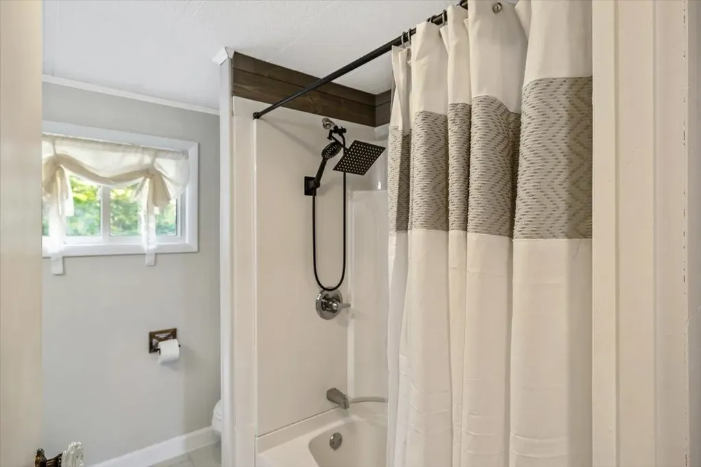 19 Thak Boulevard Highgate VT 05459