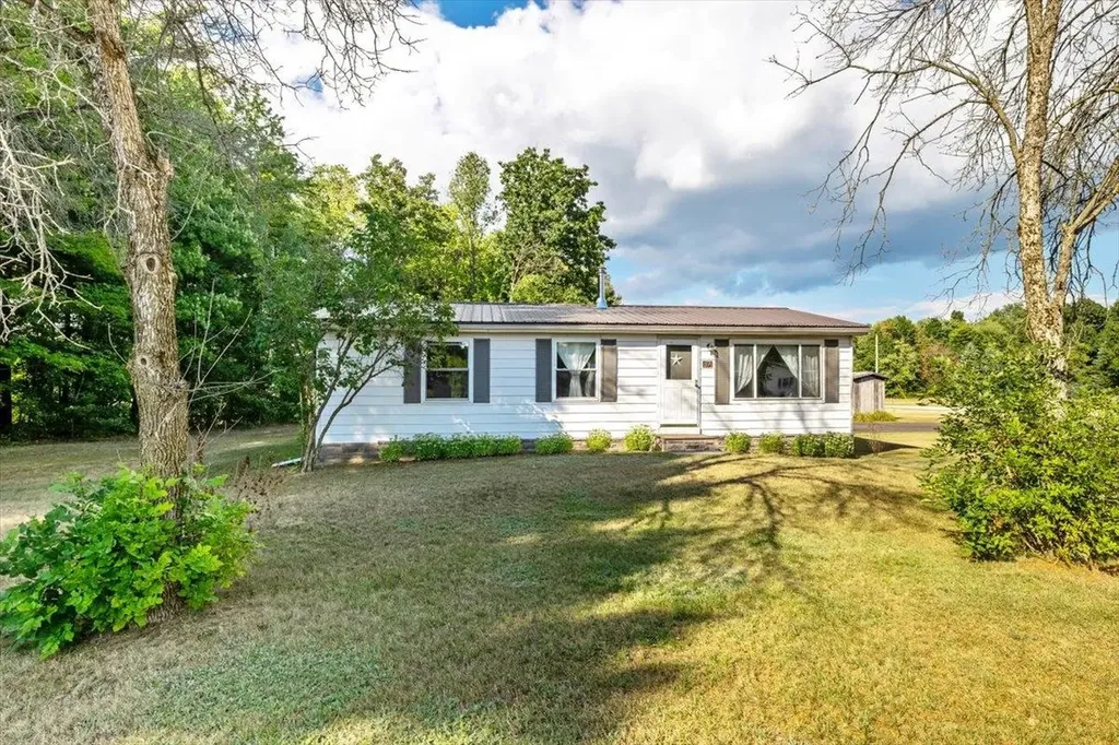 19 Thak Boulevard Highgate VT 05459