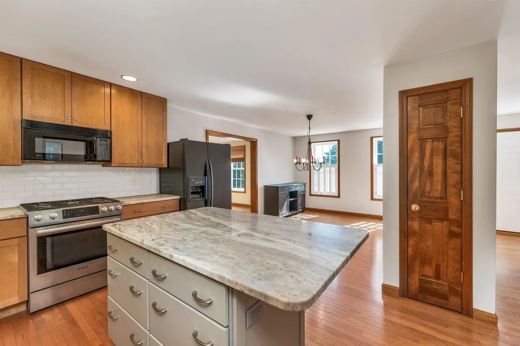 15 Boulder Drive Belmont NH 03220