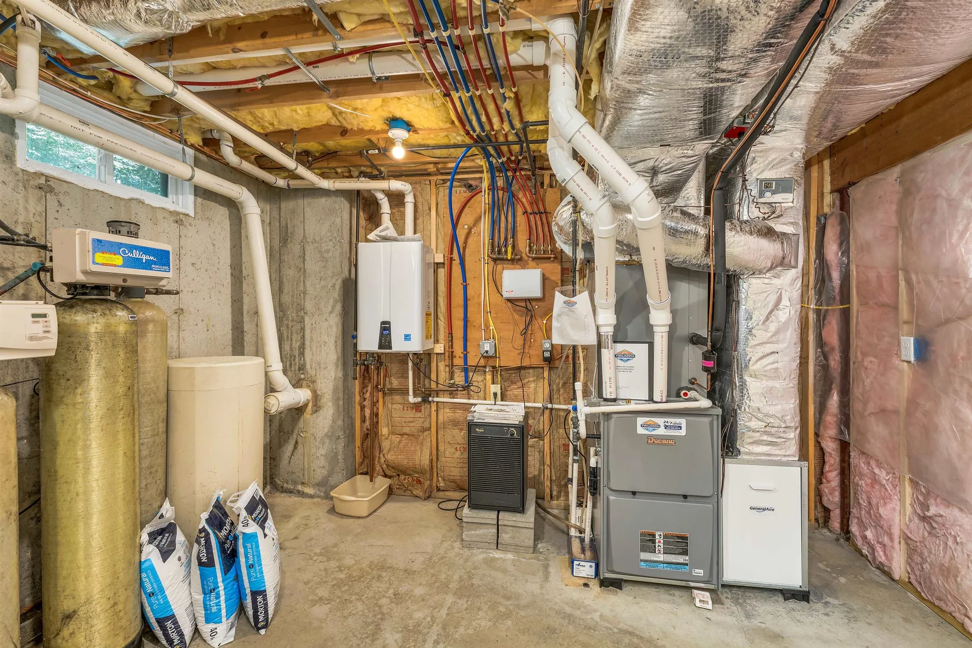 15 Boulder Drive Belmont NH 03220