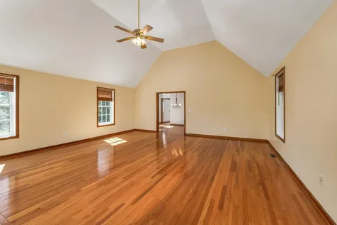 15 Boulder Drive Belmont NH 03220