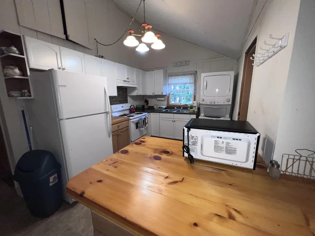 200 Nicola Street Middleton NH 03887