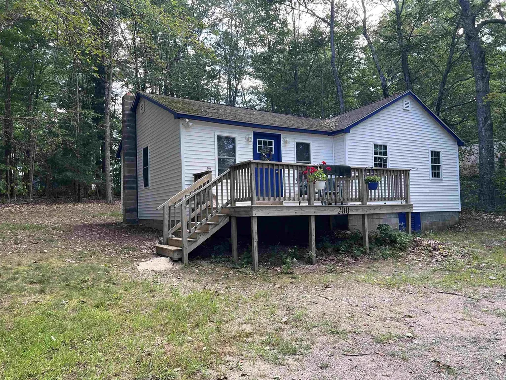 200 Nicola Street Middleton NH 03887