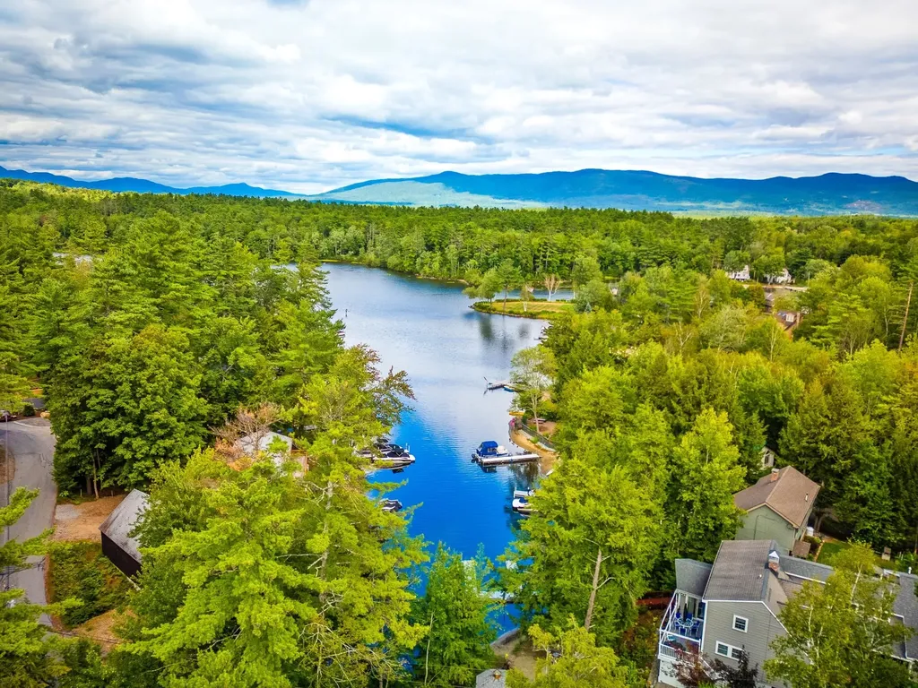 203 Krainewood Drive Moultonborough NH 03254