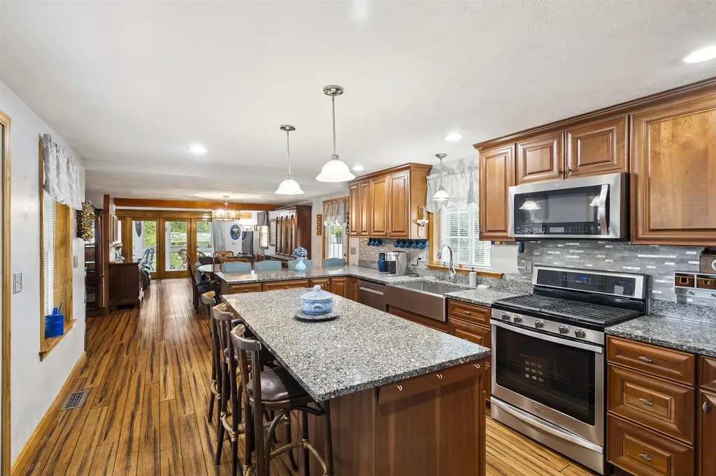 203 Krainewood Drive Moultonborough NH 03254