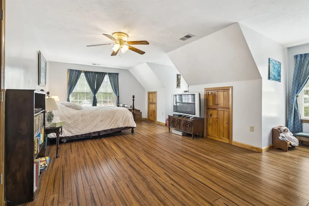 203 Krainewood Drive Moultonborough NH 03254