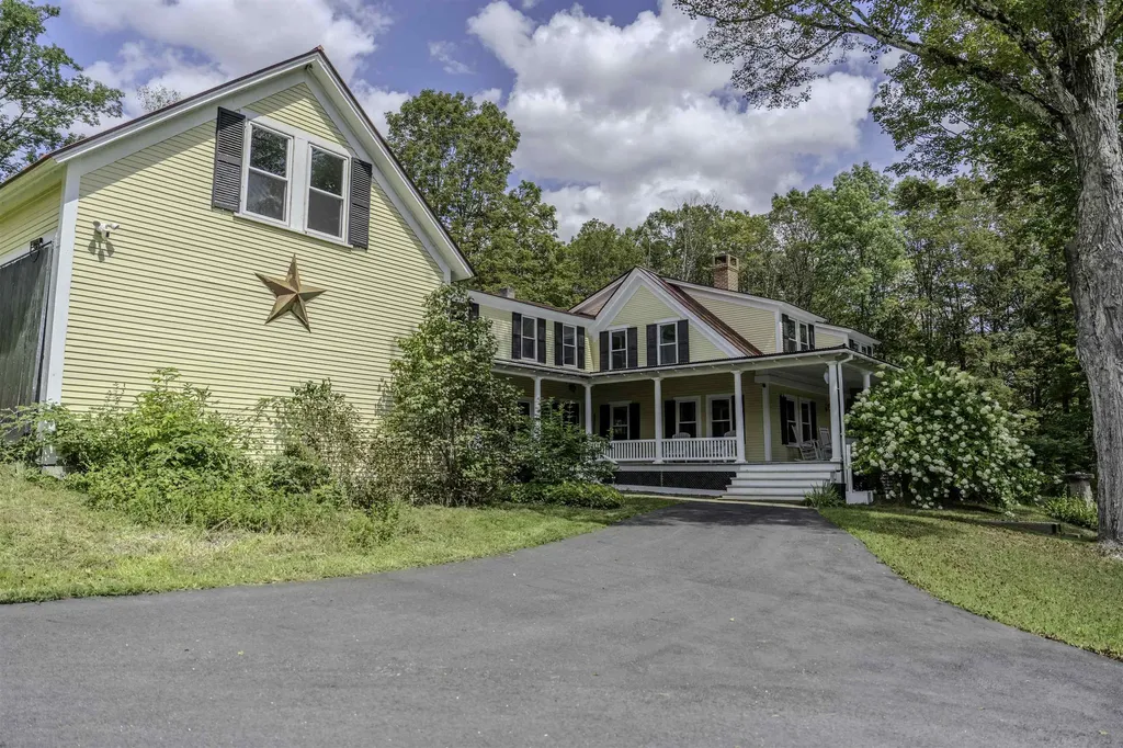 221 Grout Road Weathersfield VT 05151