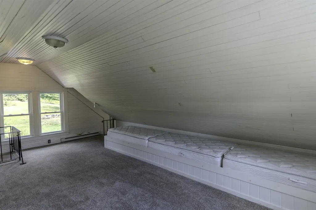 221 Grout Road Weathersfield VT 05151