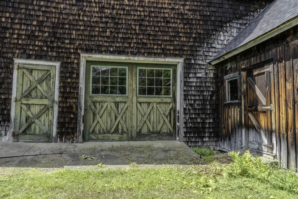 221 Grout Road Weathersfield VT 05151