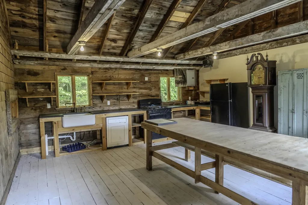 221 Grout Road Weathersfield VT 05151