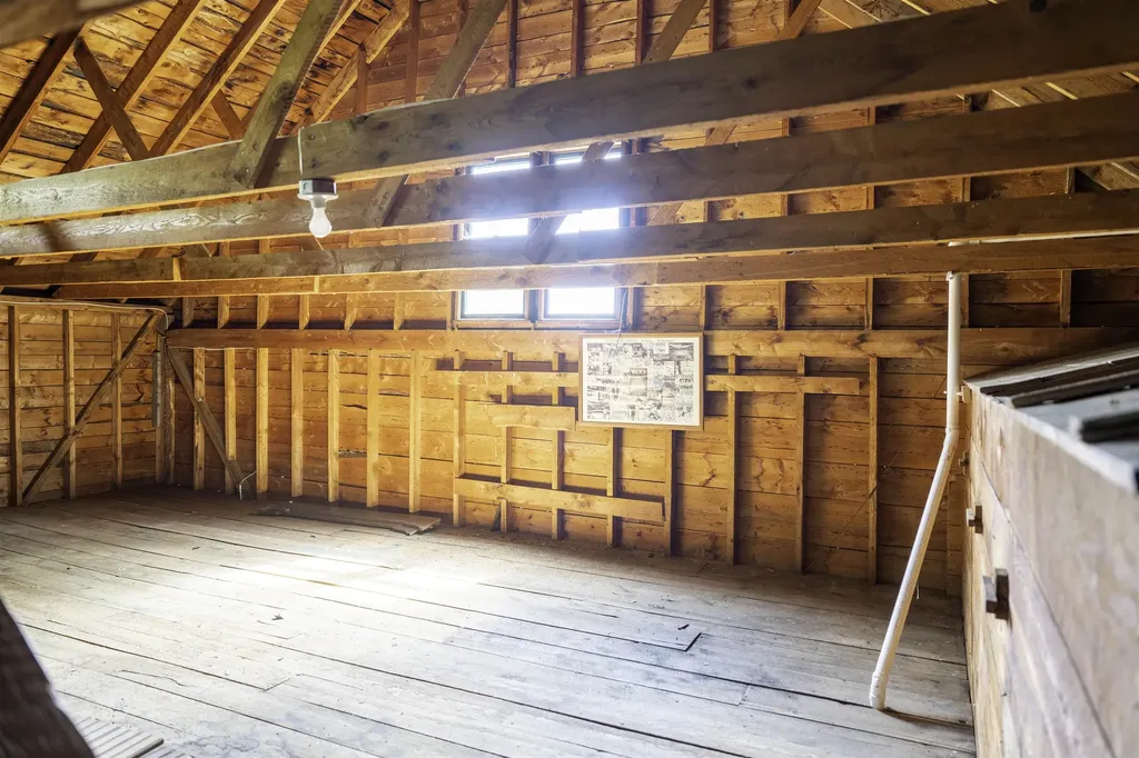 221 Grout Road Weathersfield VT 05151