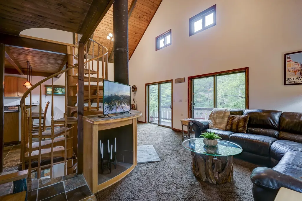 65 Mittenwald Strasse Bartlett NH 03838