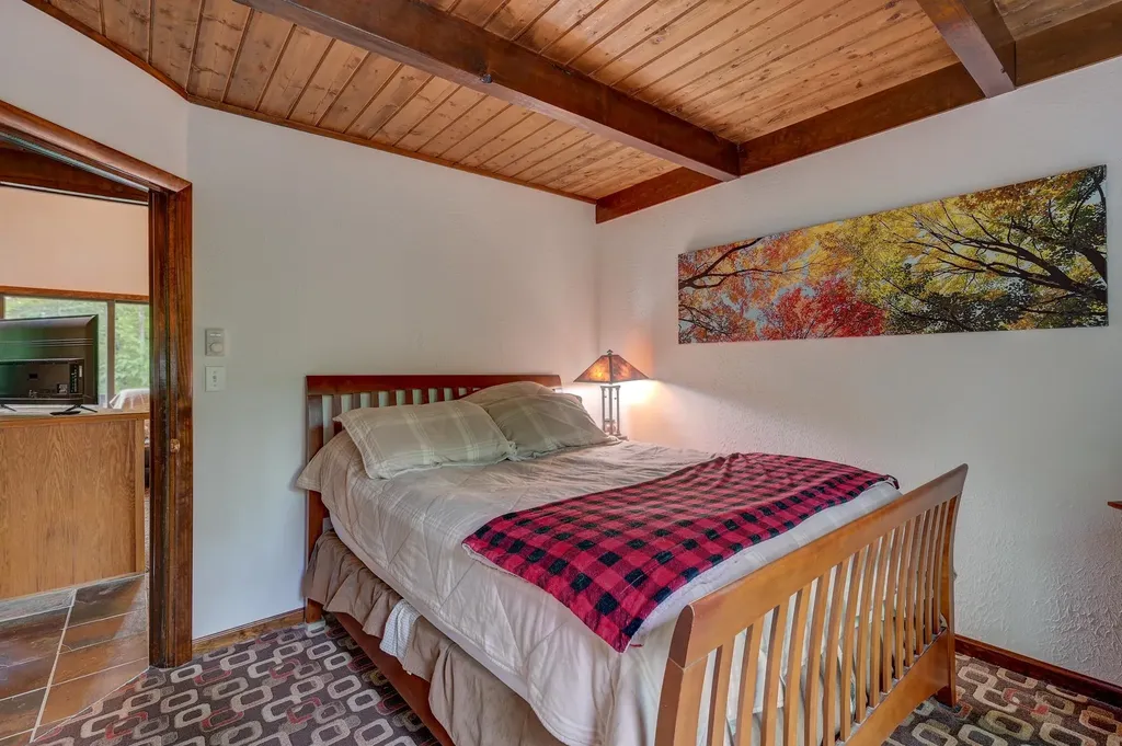 65 Mittenwald Strasse Bartlett NH 03838