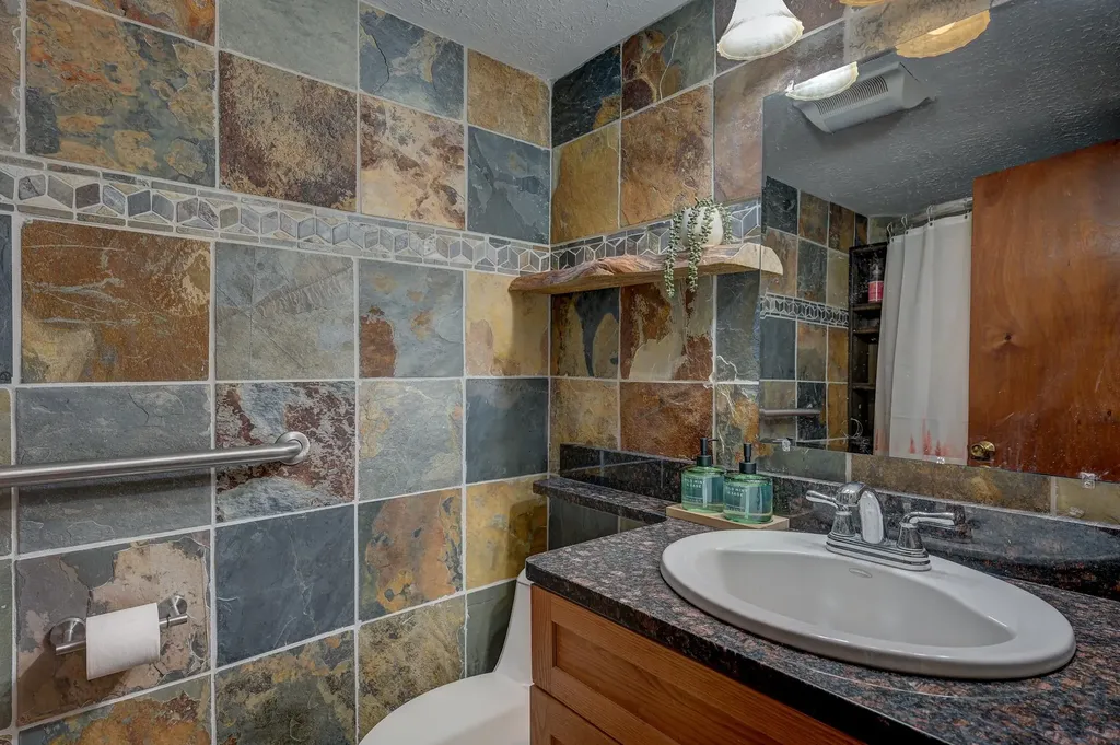 65 Mittenwald Strasse Bartlett NH 03838