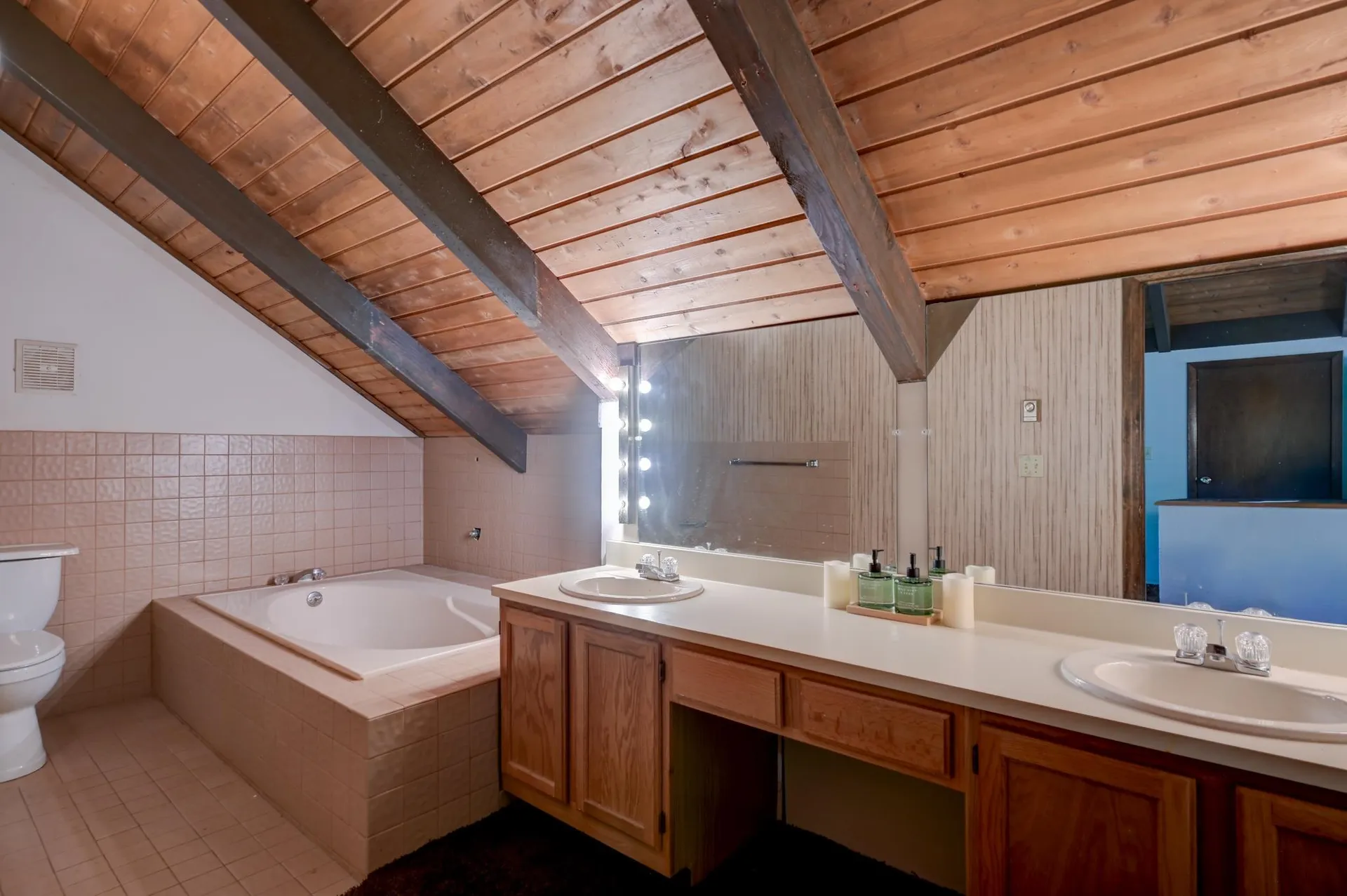 65 Mittenwald Strasse Bartlett NH 03838