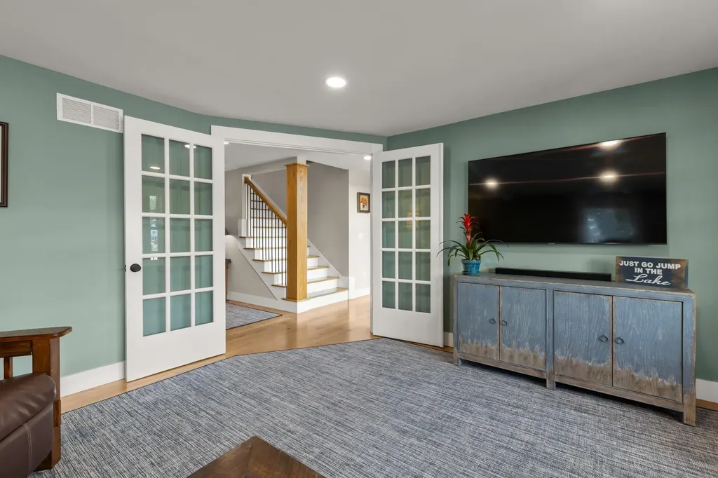 47 Varney Point Road Right Gilford NH 03249