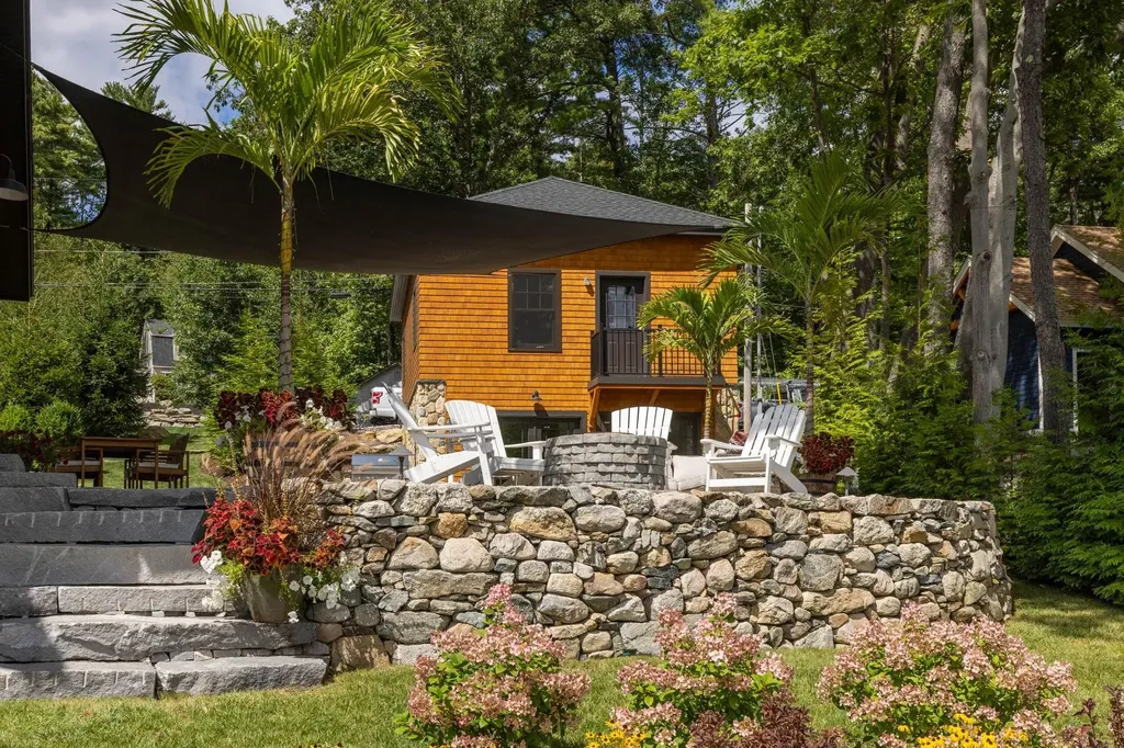47 Varney Point Road Right Gilford NH 03249