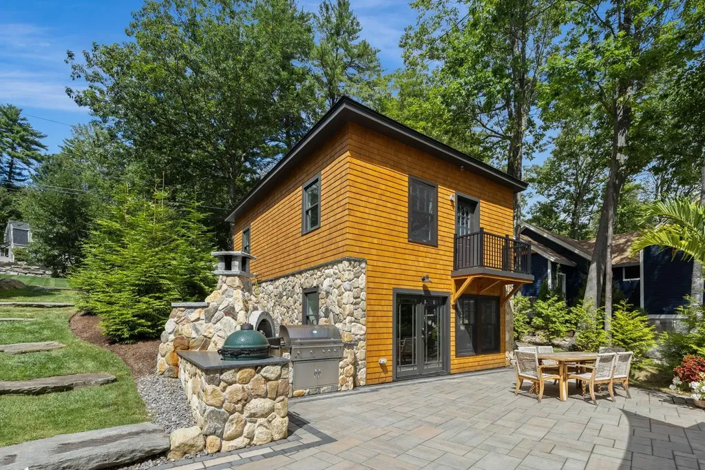 47 Varney Point Road Right Gilford NH 03249