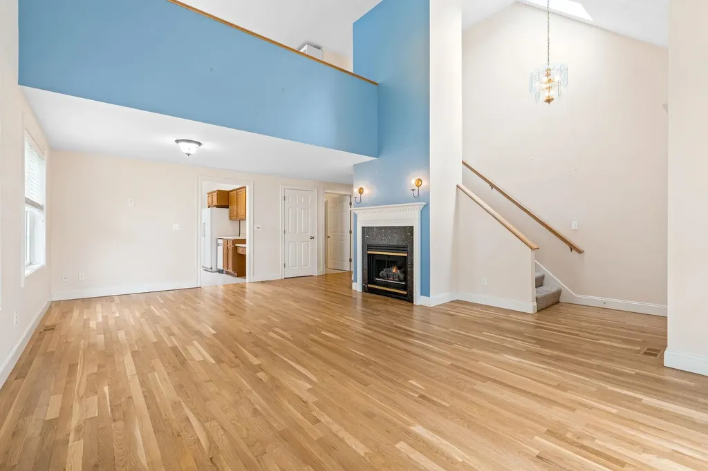 23 Hampton Meadows Hampton NH 03842