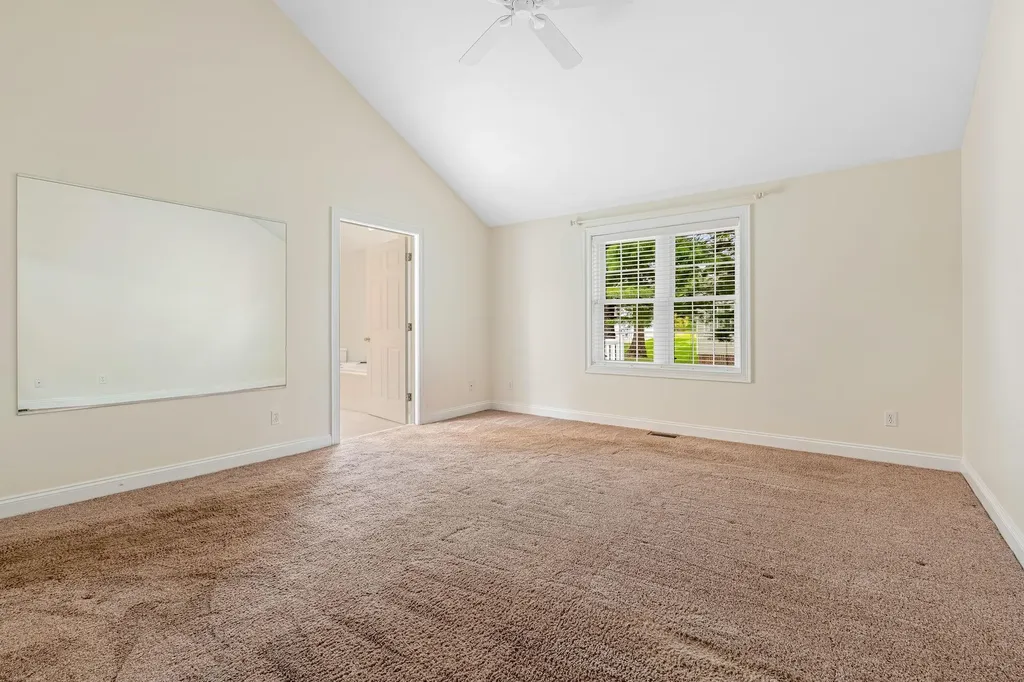 23 Hampton Meadows Hampton NH 03842