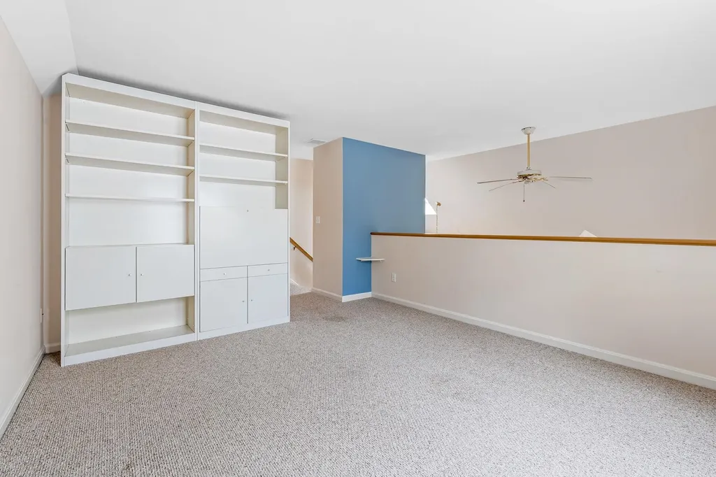 23 Hampton Meadows Hampton NH 03842