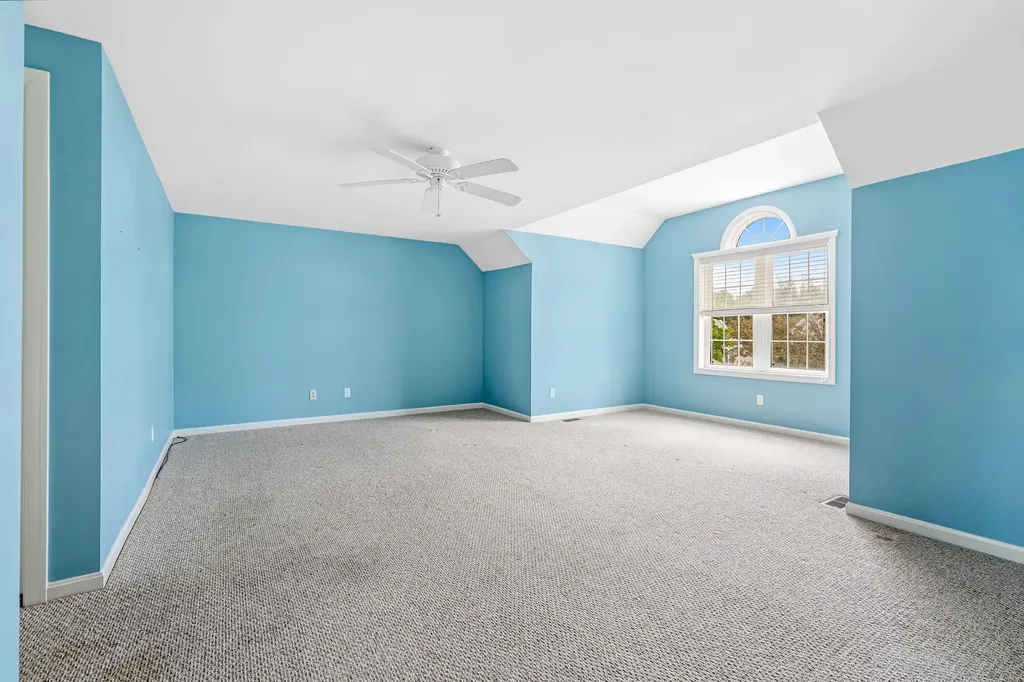 23 Hampton Meadows Hampton NH 03842