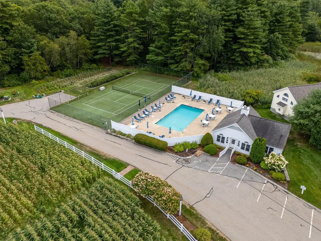 23 Hampton Meadows Hampton NH 03842