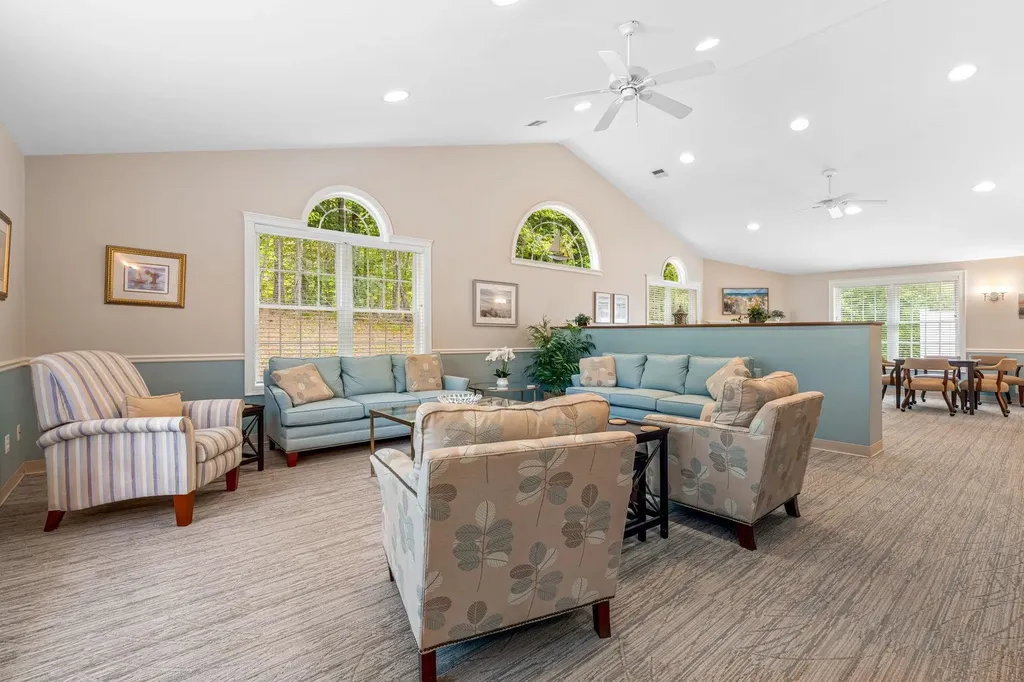 23 Hampton Meadows Hampton NH 03842