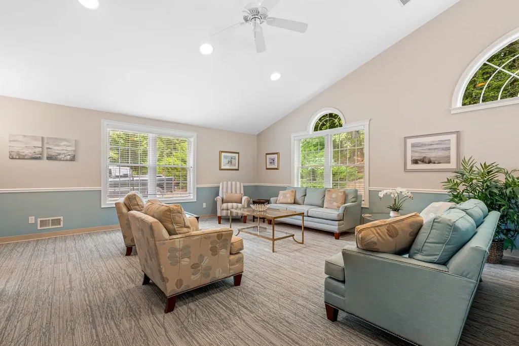 23 Hampton Meadows Hampton NH 03842