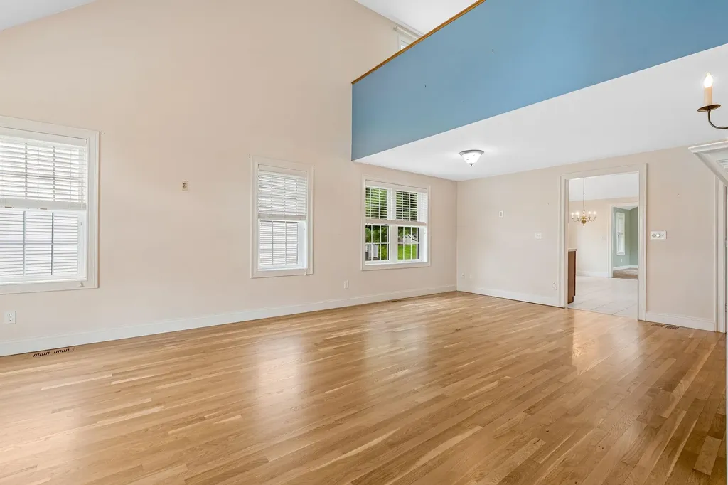 23 Hampton Meadows Hampton NH 03842