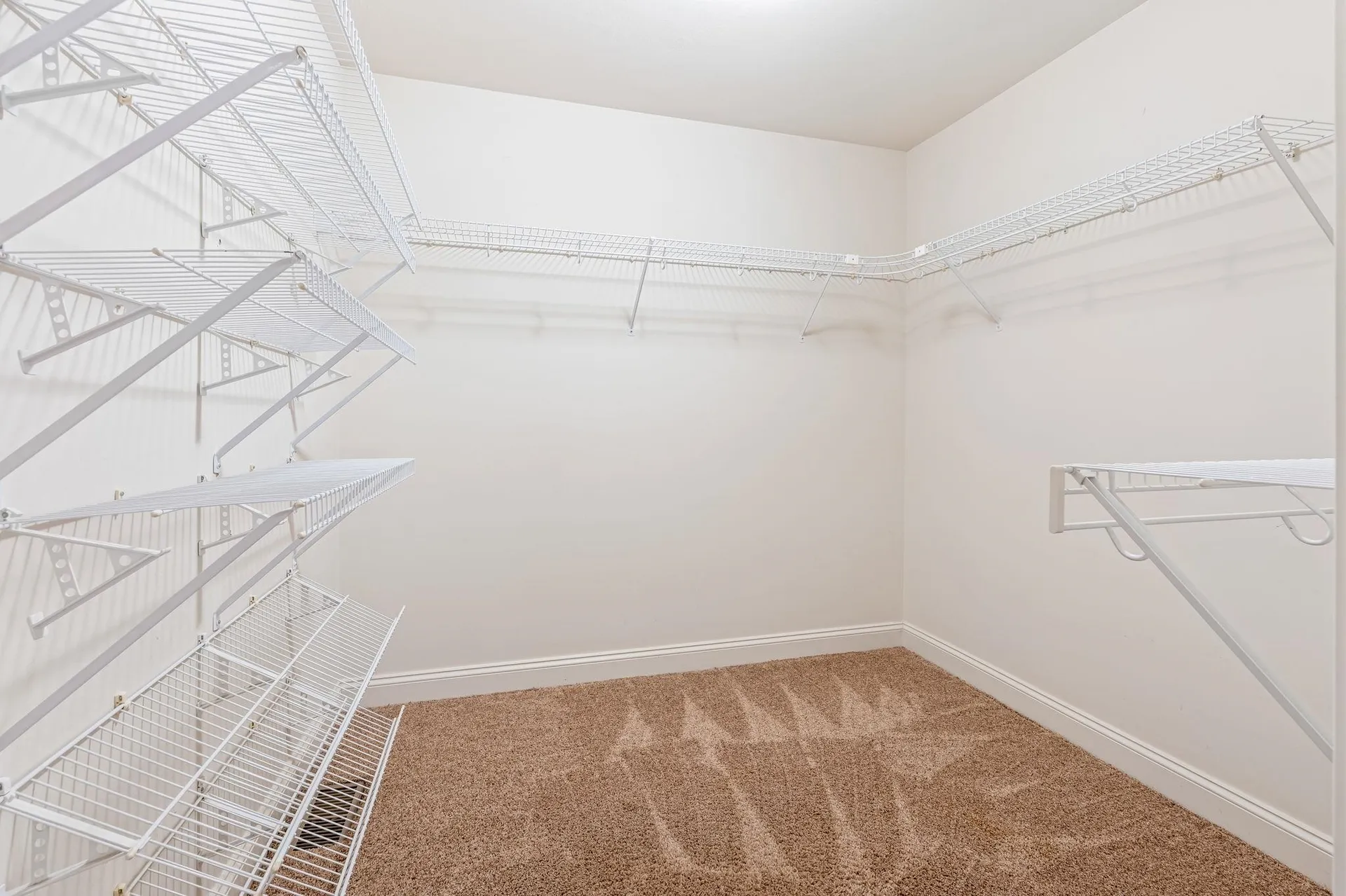 23 Hampton Meadows Hampton NH 03842