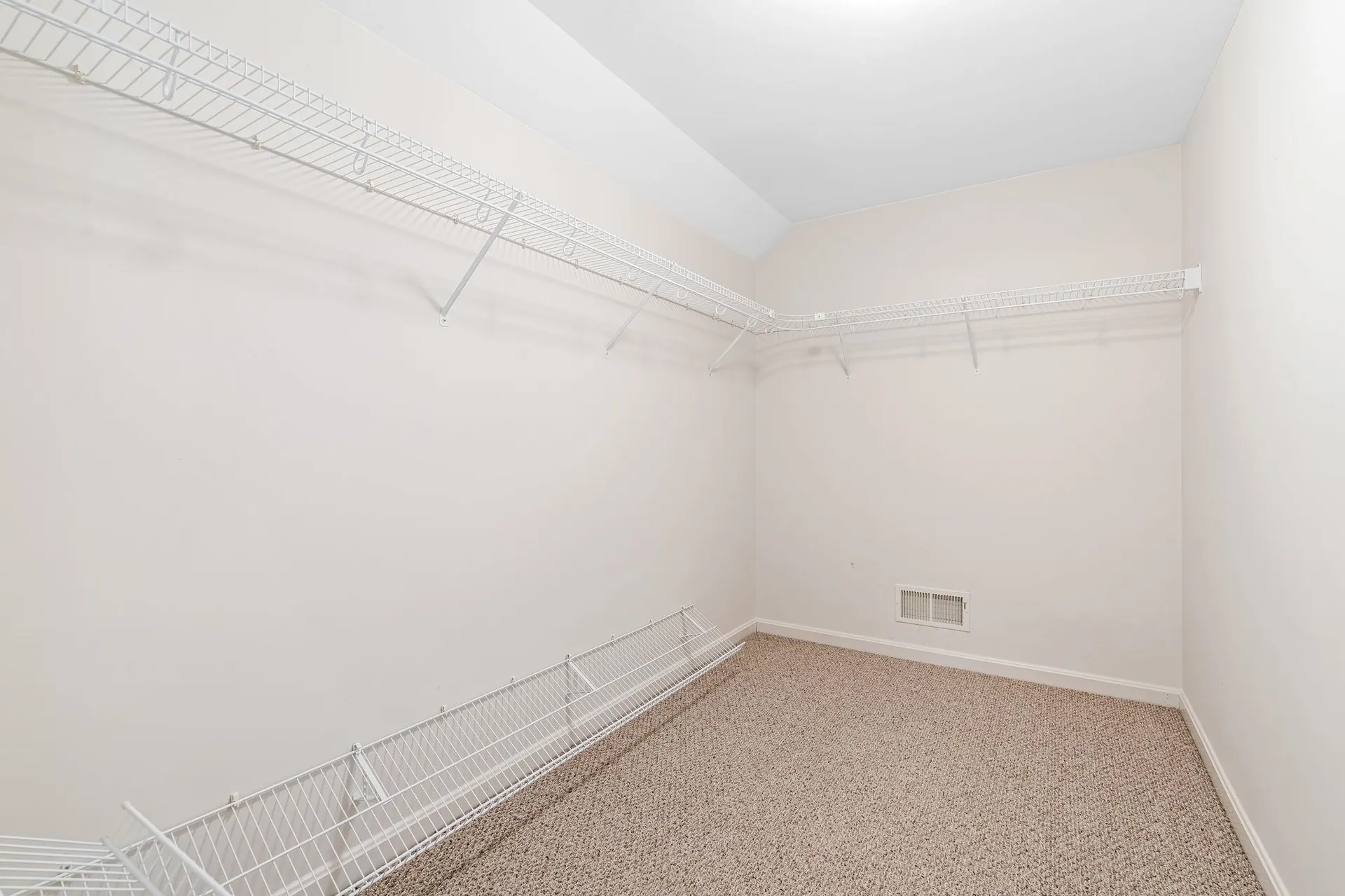 23 Hampton Meadows Hampton NH 03842