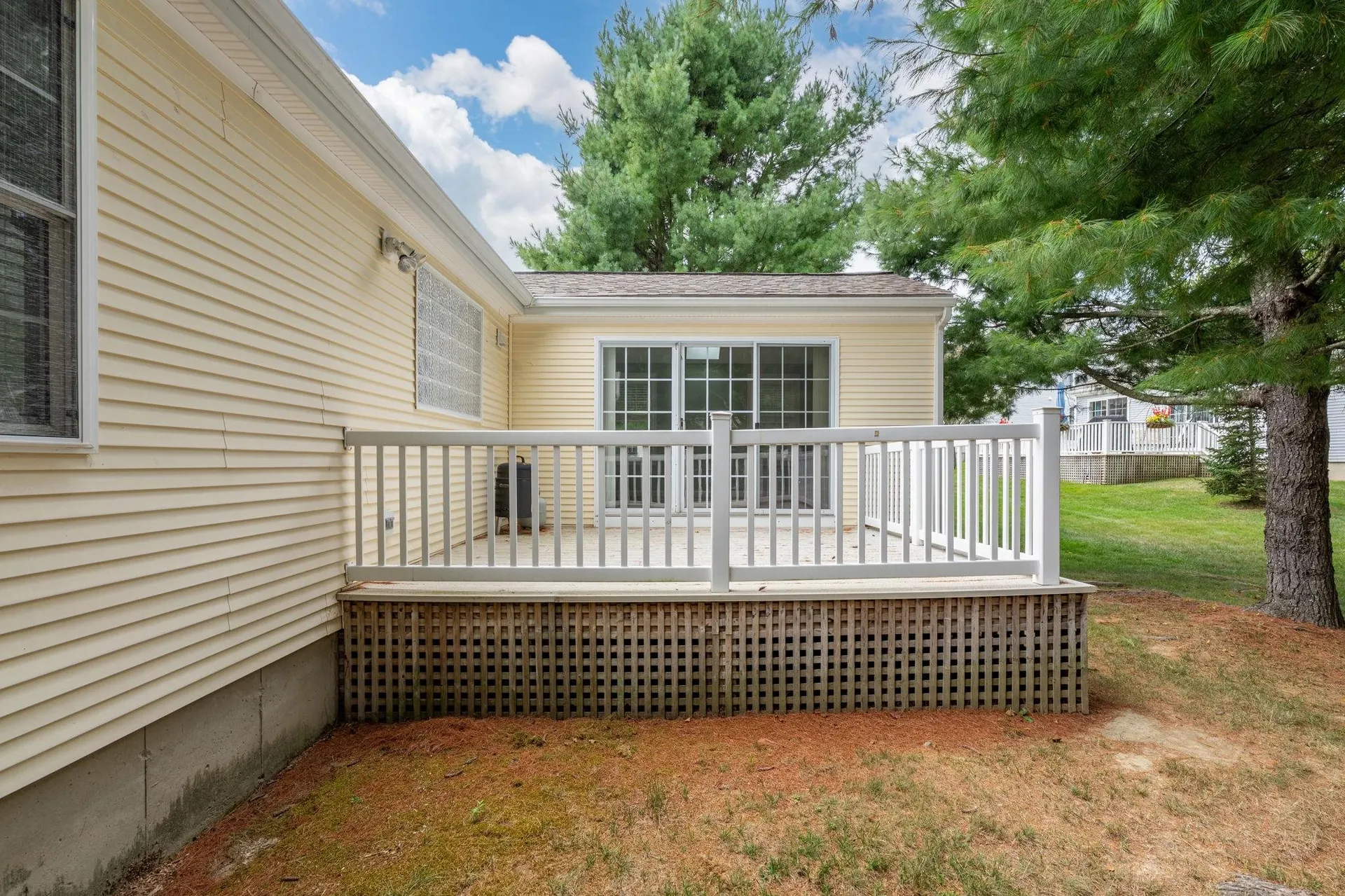 23 Hampton Meadows Hampton NH 03842