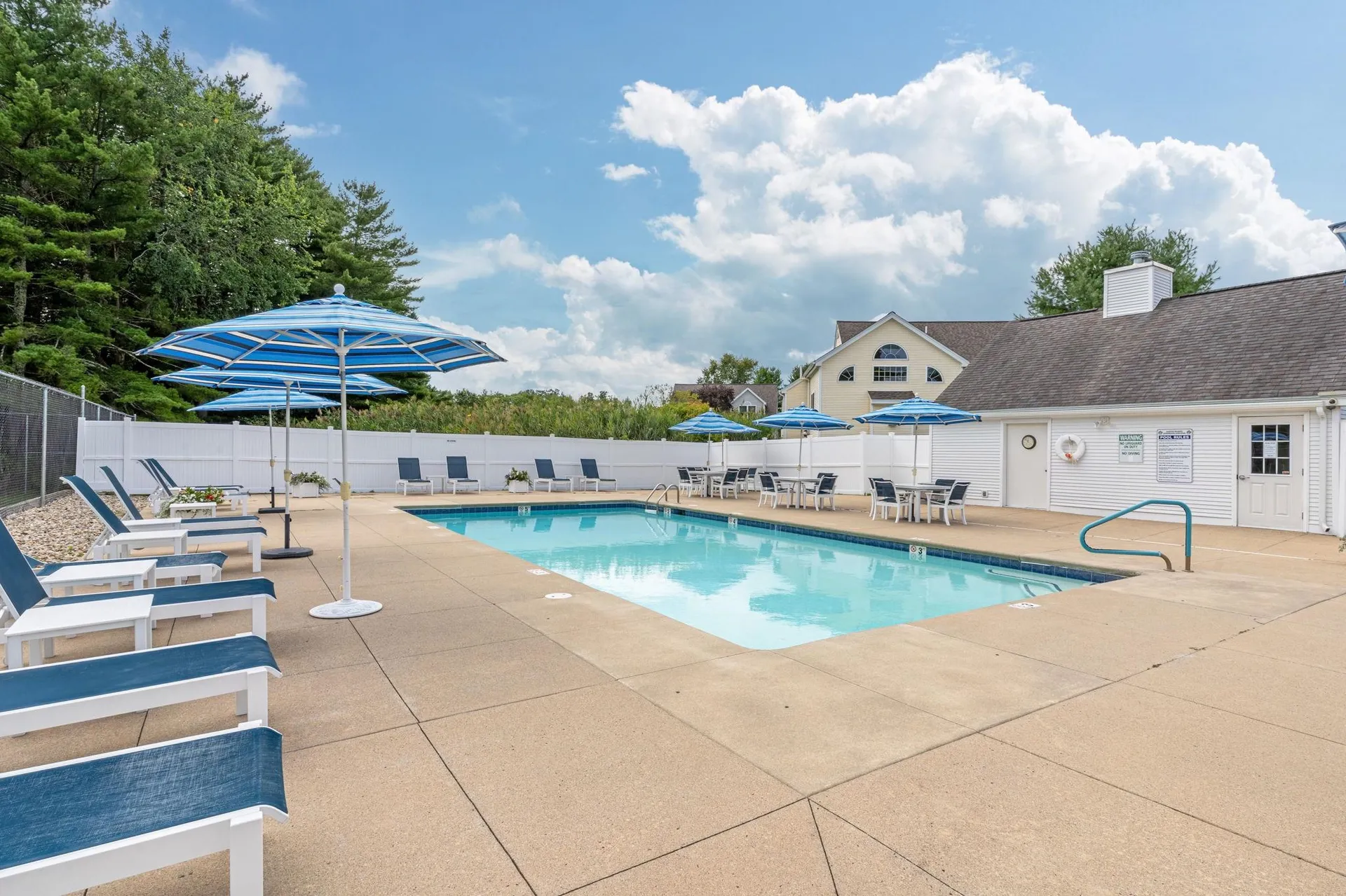 23 Hampton Meadows Hampton NH 03842