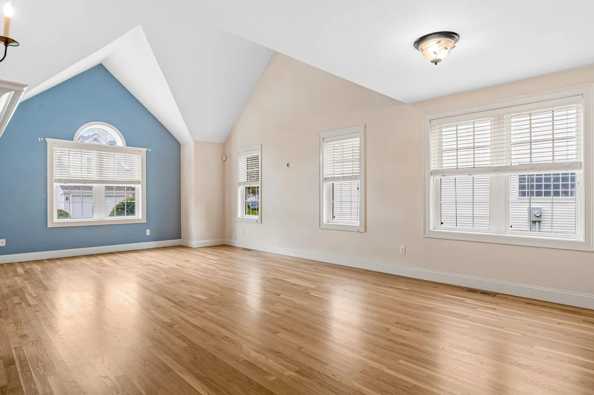 23 Hampton Meadows Hampton NH 03842