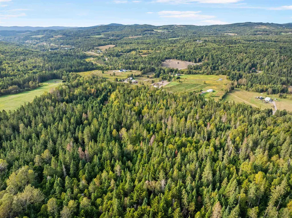 Harrys Way Colebrook NH 03576