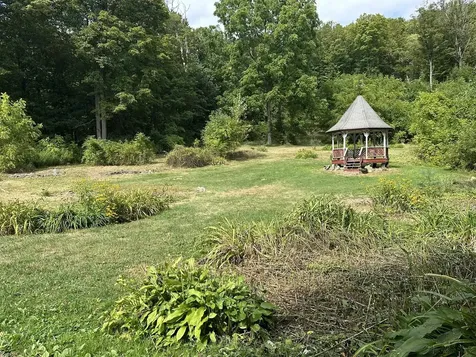 25 Grove Street Brandon VT 05733