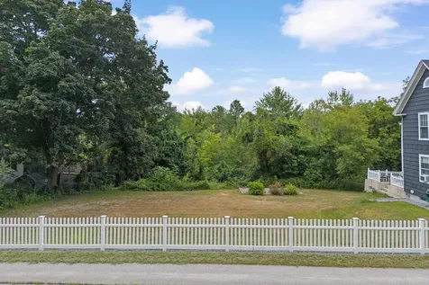 329 Front Street Manchester NH 03102