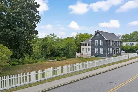 329 Front Street Manchester NH 03102