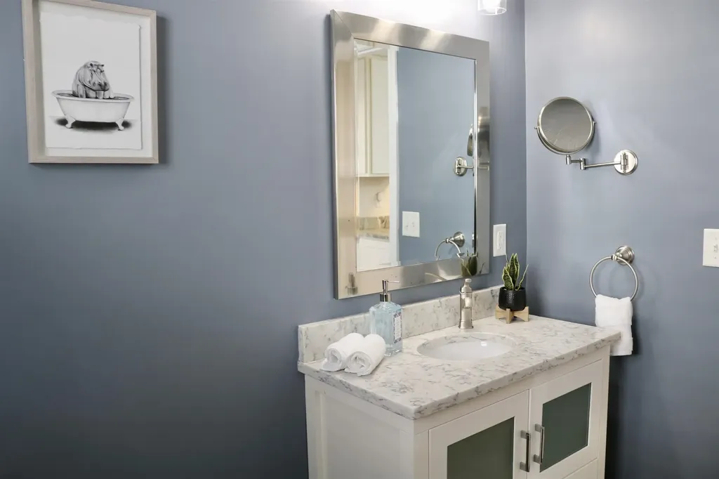 9 Charter Street Exeter NH 03833