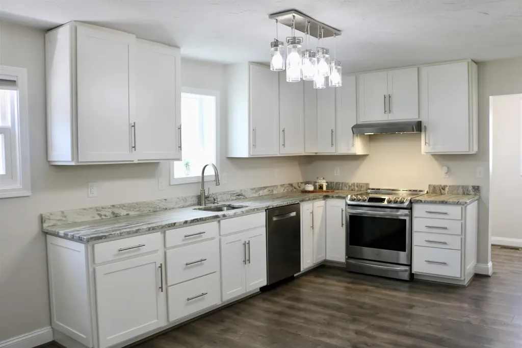 9 Charter Street Exeter NH 03833