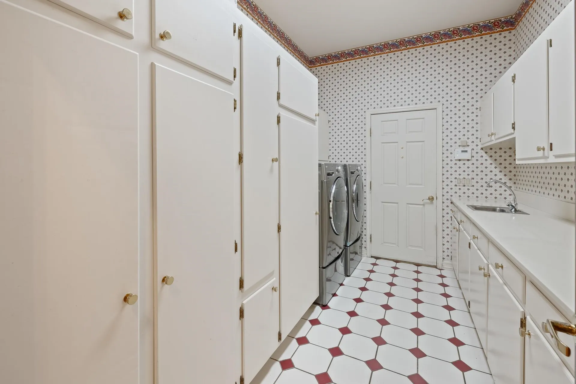 932 Mcnamara Road Dorset VT 05251