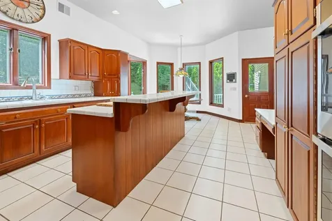 932 Mcnamara Road Dorset VT 05251