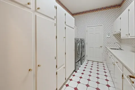 932 Mcnamara Road Dorset VT 05251