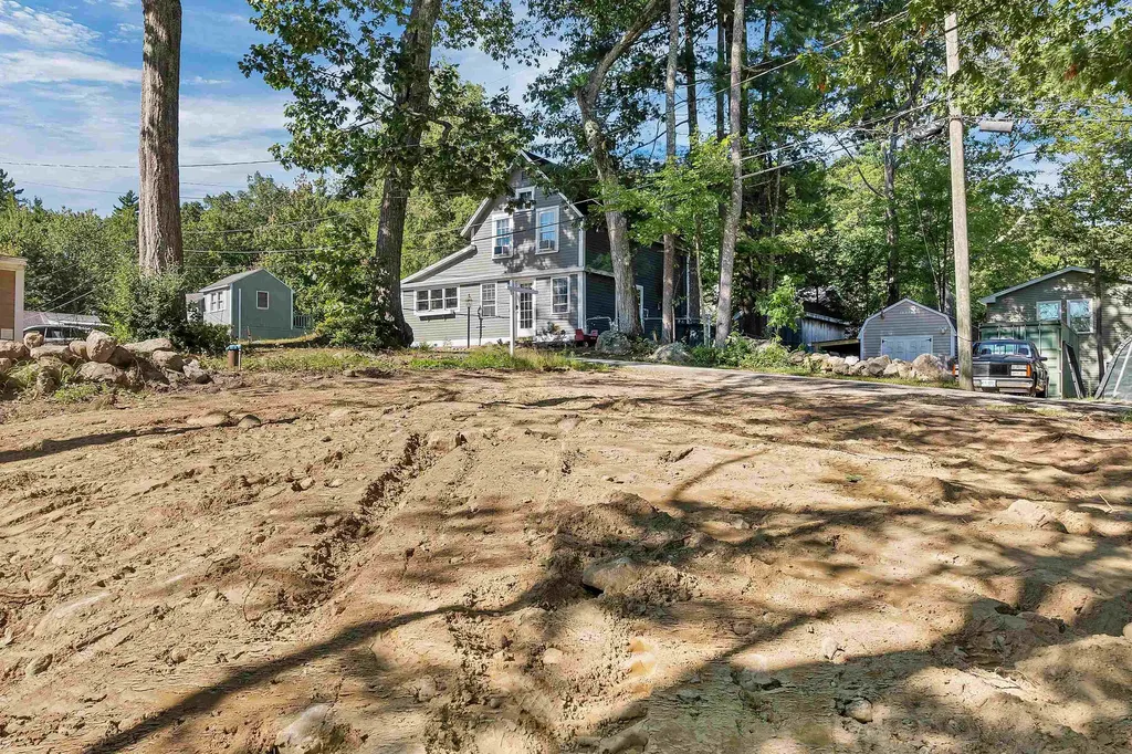 4 Milford Street Amherst NH 03031