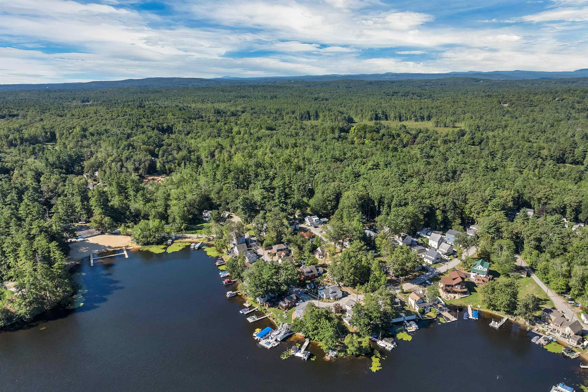 4 Milford Street Amherst NH 03031